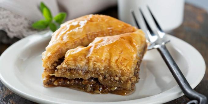 Řecká baklava z phyllo těsta