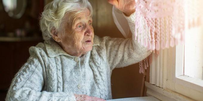 pomoc starším lidem s organizací jejich každodenního života: vyřešit problém slabého osvětlení