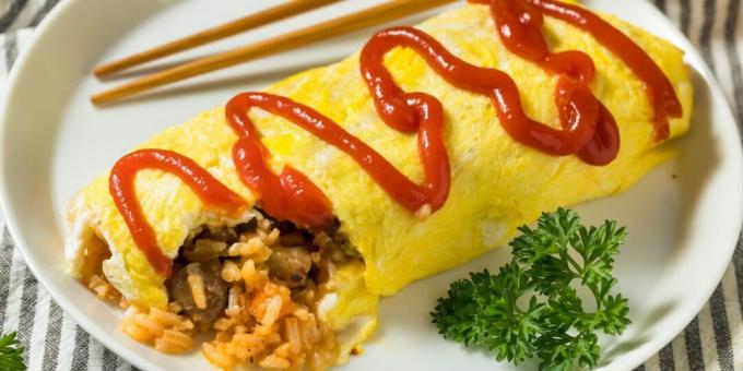 Omurice s kuřecím masem