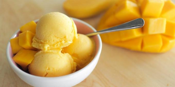 Jak vařit jogurt zmrzlina s mango