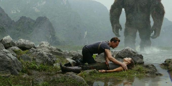 Scéna z filmu z džungle „Kong: Ostrov lebek“