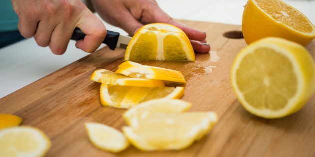 Třešňová limonáda: umyjte citron a pomeranče