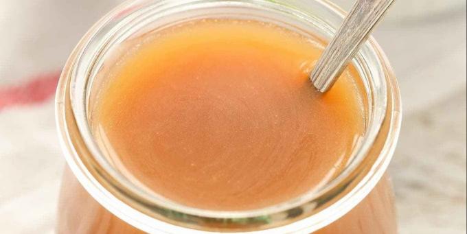 Polevy na palačinky: solené karamel