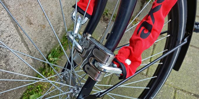 Jak se chránit vaše kolo. zámek řetězu 