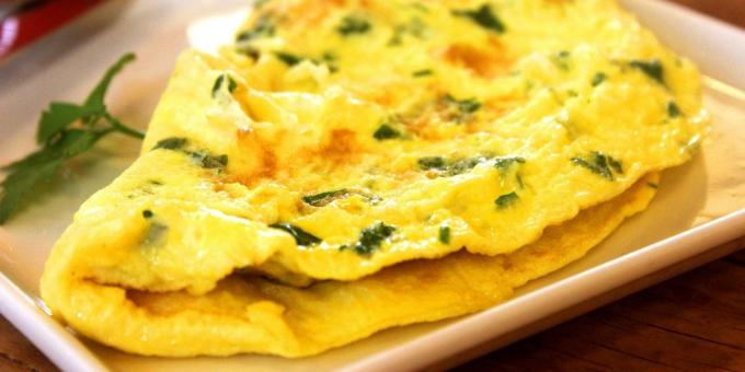 Co jíst před cvičením: omeleta se zeleninou