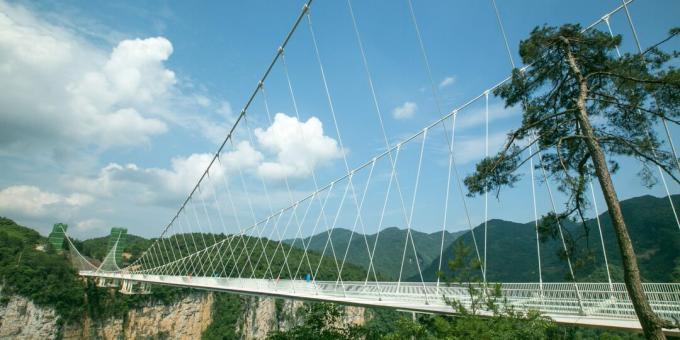 Nejděsivější mosty: skleněný most Zhangjiajie