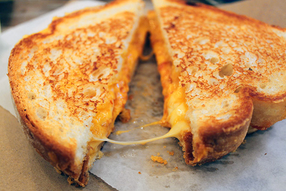 sandwich hot cheese