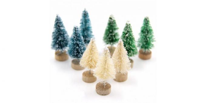 miniaturní vánoční stromky