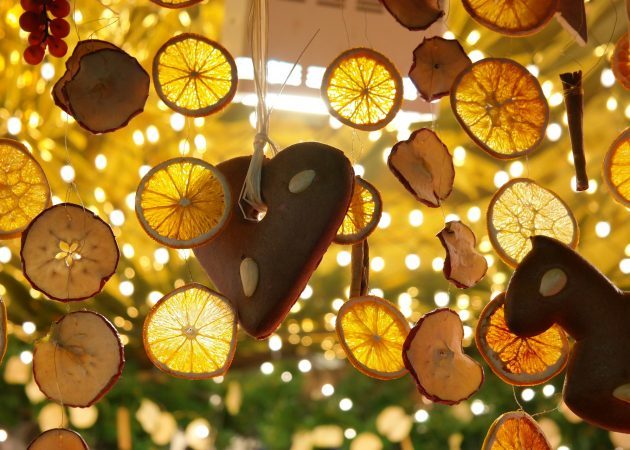 Vánoční strom dekorace: sušené pomeranče