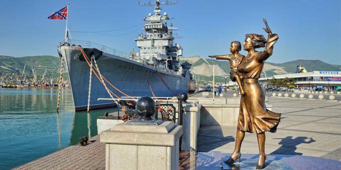 Co vidět v Novorossijsku: loď vojenské slávy "Michail Kutuzov"