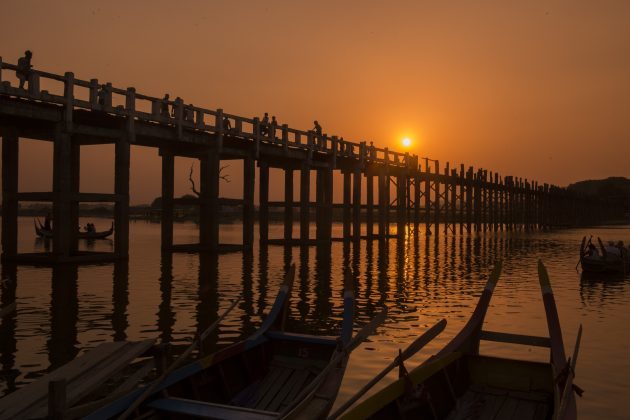 krásné mosty: U Bein most, Myanmar