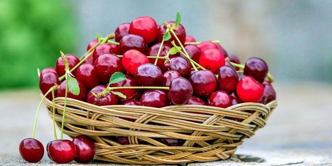 Užitečné ovoce a bobuloviny: cherry