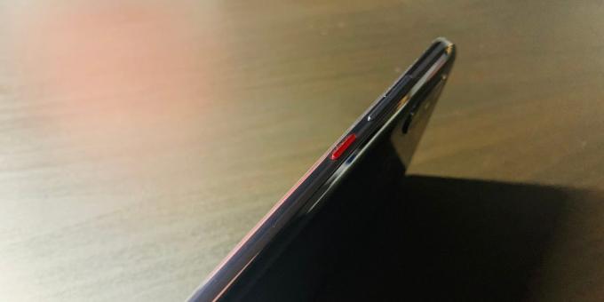 Xiaomi Mi 8 Pro: Tlačítko Power