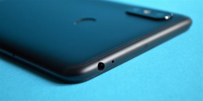 Hodnocení Xiaomi Mi Max 3: konektor pro sluchátka
