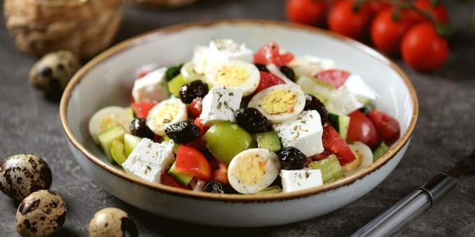 Řecký salát s vejci