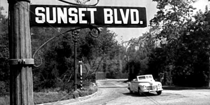 Filmové tituly, změnit význam překladu: Sunset Blvd - «Sunset Boulevard»