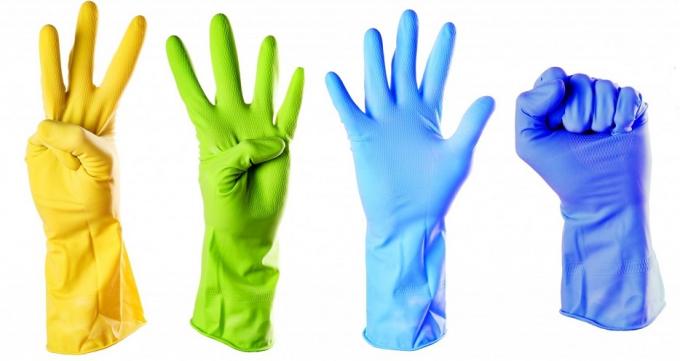 Co můžete koupit v lékárně: rukavice na jedno použití