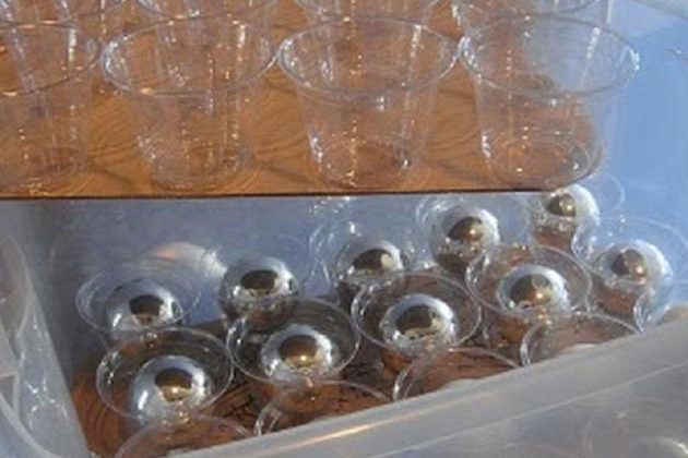podrobnosti skladování: Plastové kelímky pro vánočních koulí