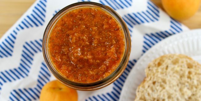 Meruňkový džem s Chia semen a medu