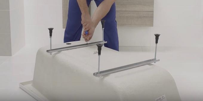 Instalace lázeň: jak namontovat akrylátové vany nohy