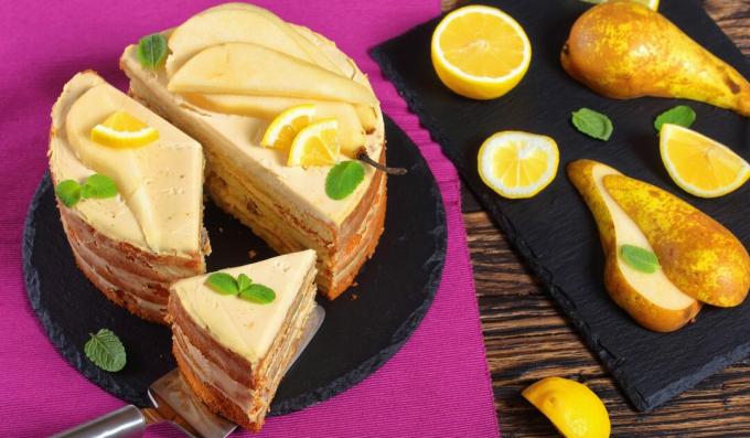 Hruškový koláč s citronovým krémem