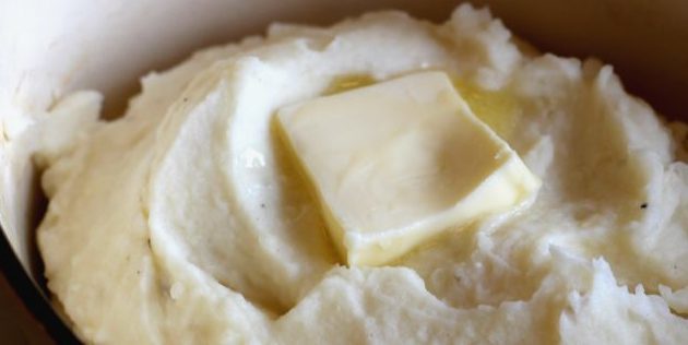 Recept na bramborovou kaší: Máslo by měl být teplý