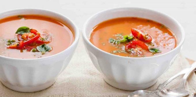 Zeleninová jídla: rajčatová polévka s fazolemi