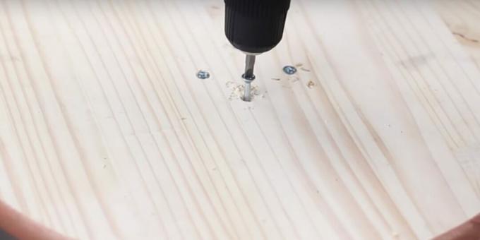 Jak udělat škrábanec: spojte dřevěné díly