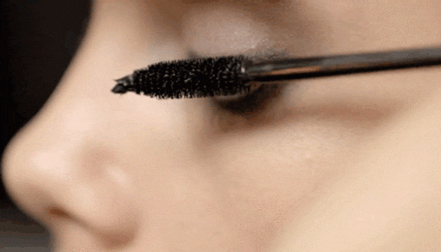 Denní make-up: řasenky