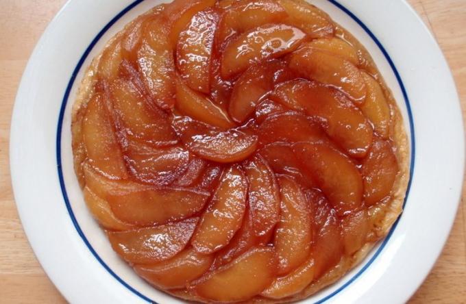 Koláč „Tatin“