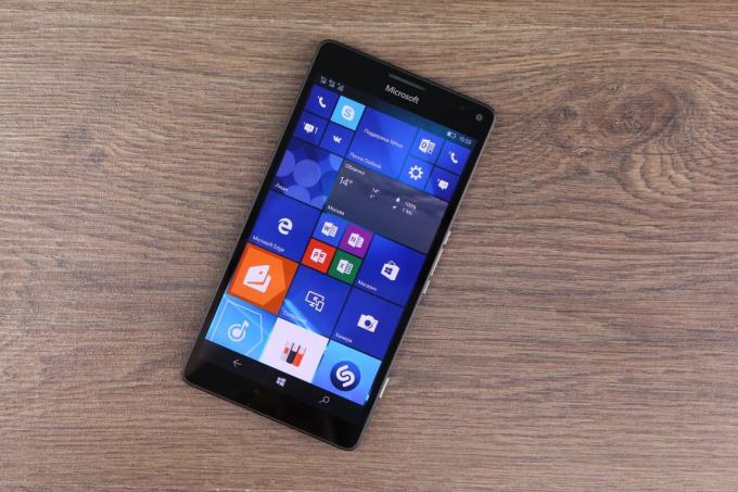 Lumia 950 XL: display