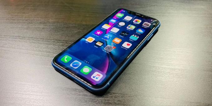 Přehled iPhone XR: Display