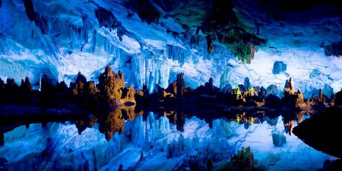 Krásných míst v Rusku. Kungur jeskyně