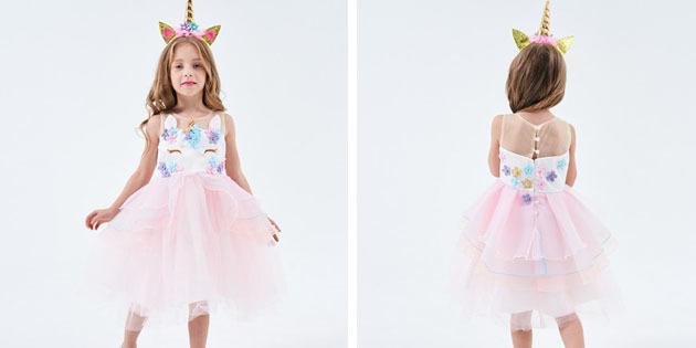 Dětské šaty na výstupu: šaty s asymetrickým lemem