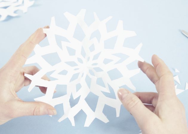 Ozdobit vánoční strom: Snowflake Papírové