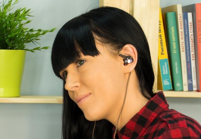 Kotva sluchátka Creative Aurvana In-Ear3 Plus jsou dobře udržovány v uchu