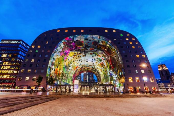 Evropská architektura: Markthal v Rotterdam Blaak trhu