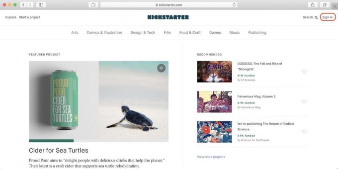 Jak nakupovat na Kickstarter: přejděte na webové stránky službu a klepněte na tlačítko Přihlásit