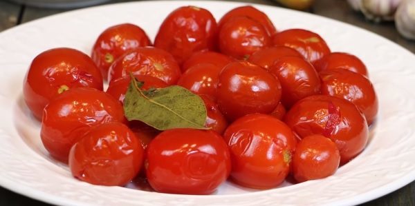 Sladké nakládaná rajčata - recepty