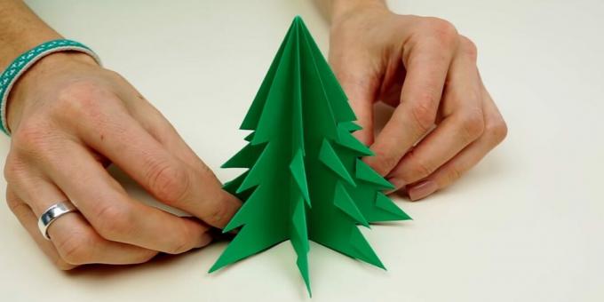 Jak udělat vánoční strom z papíru vlastními rukama