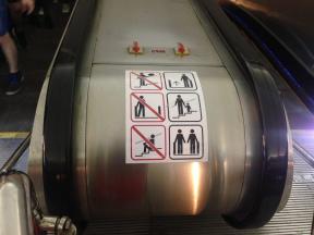 Bezpečnostní předpisy v metru: jak se chovat na stanicích a ve vlaku, aby se předešlo problémům