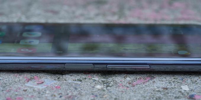 Boční panel smartphonu Xiaomi Mi 11 Lite 