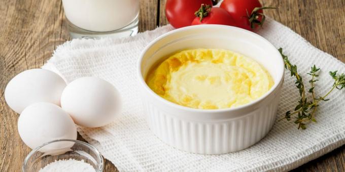 Omeleta jako ve školce v mikrovlnné troubě: jednoduchý recept