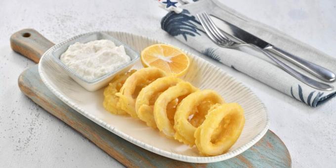 Kalamárové kroužky v těstíčku s majonézovou omáčkou