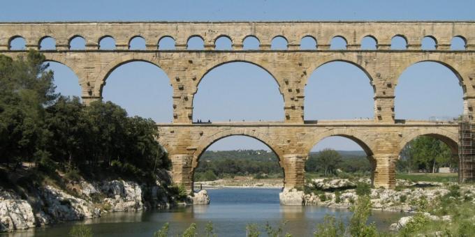 architektonické památky: Pont du Gard