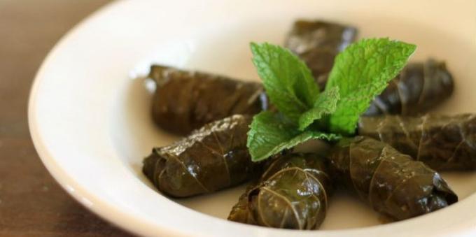 Vegetariánská dolma s rýží a cizrnou